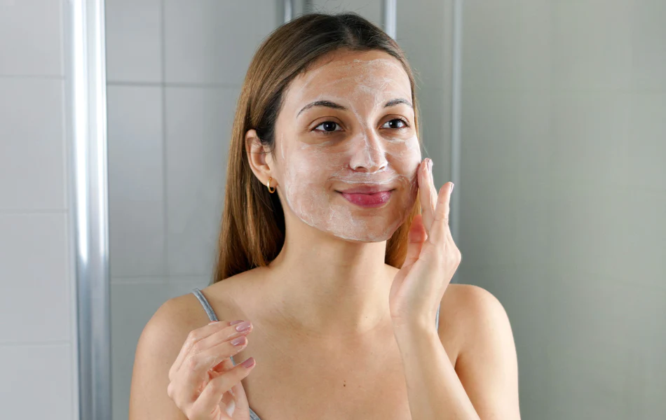How to Clean Your Face At Home – 6 Steps to Follow