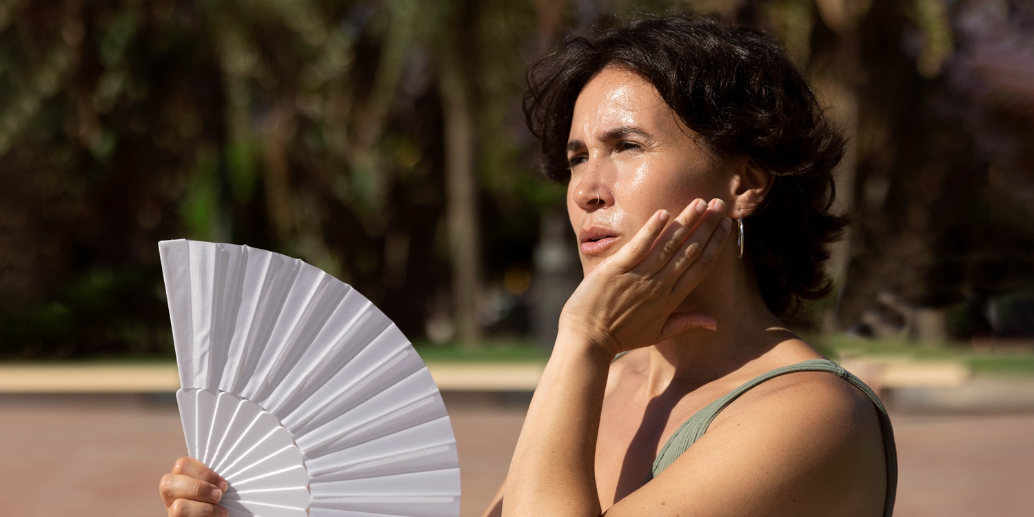 Top_5_Tips_To_Manage_Oily_Skin_In_Humid_Weather_1500x